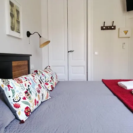 Casa Consell Gran Via, Guest house