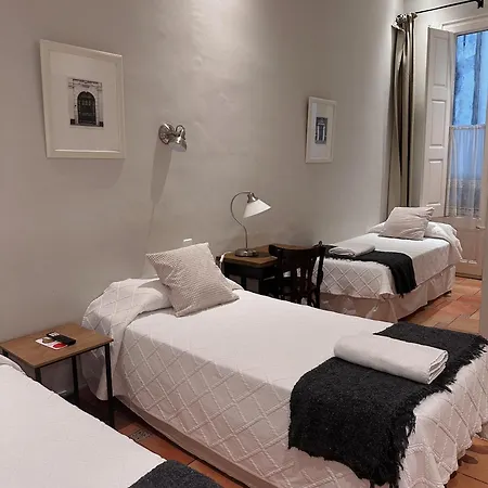 Guest house Casa Consell Gran Via, 2*