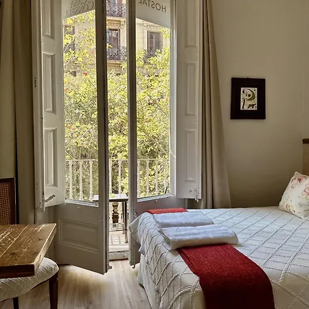 Casa Consell Gran Via, Guest house 2*