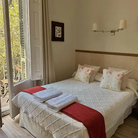 Casa Consell Gran Via, Guest house Barcelona