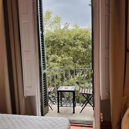 Casa Consell Gran Via, Pensjonat