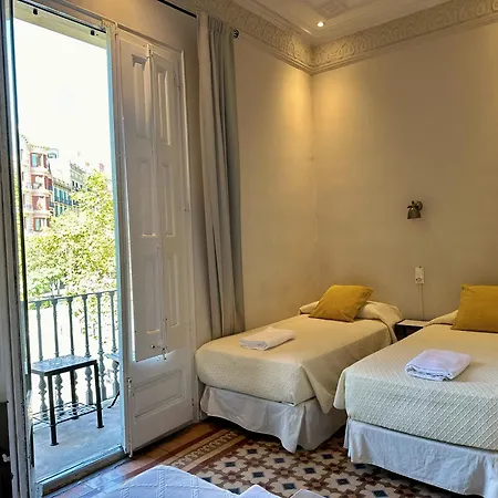 Casa Consell Gran Via, Guest house 2*