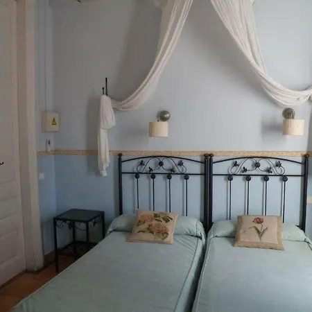Casa Consell Gran Via, Guest house Barcelona